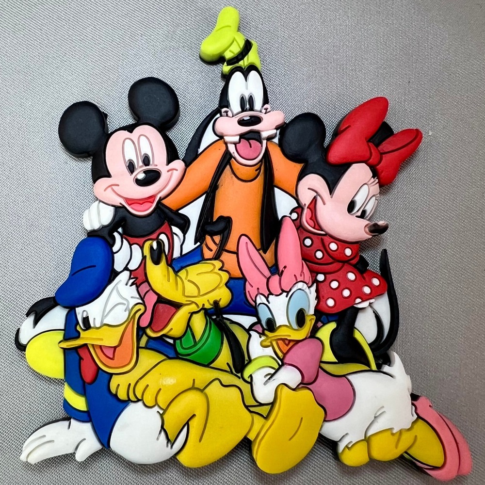 Disney Magnet Unisex OS Multi Excellent Mickey Minnie Donald Daisy Goofy 3D PVC